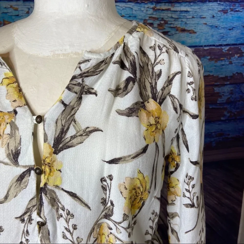Lucky Brand boho white floral top Small - Picture 4 of 10